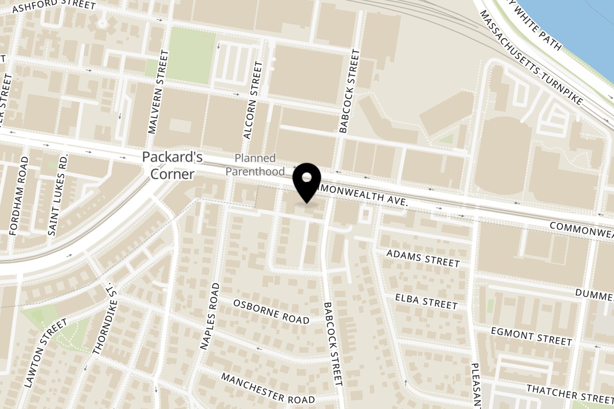 Map showing the location of Hen Henfolks on 1024 Commonwealth Ave in Boston